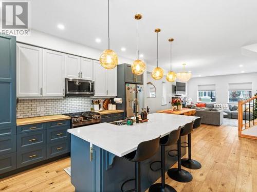 2 Scotia Lane, Whitehorse, YT - Indoor Photo Showing Kitchen With Upgraded Kitchen