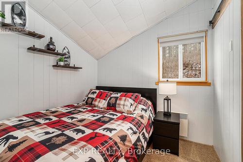 4 Stackwall Lane, Greater Madawaska, ON - Indoor Photo Showing Bedroom