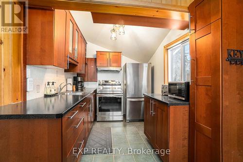 4 Stackwall Lane, Greater Madawaska, ON - Indoor Photo Showing Kitchen