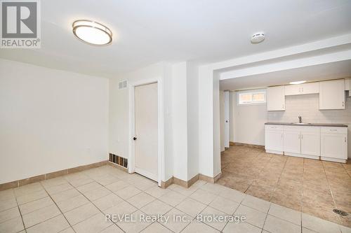 43 Cosby Avenue, St. Catharines (445 - Facer), ON - Indoor Photo Showing Kitchen