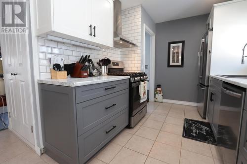 597 Pine St, Sault Ste. Marie, ON - Indoor Photo Showing Kitchen