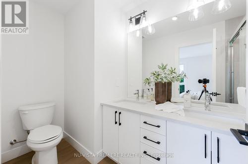 42 - 85 Tunks Lane, Middlesex Centre (Komoka), ON - Indoor Photo Showing Bathroom