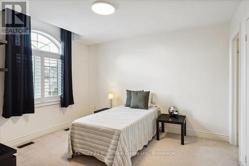 3083 Streamwood Passage, Oakville, ON - Indoor Photo Showing Bedroom