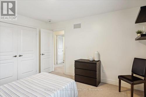 3083 Streamwood Passage, Oakville, ON - Indoor Photo Showing Bedroom