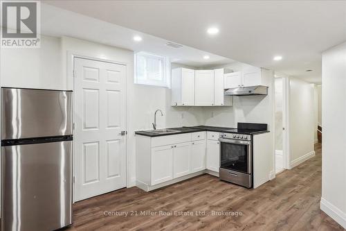 3083 Streamwood Passage, Oakville, ON - Indoor Photo Showing Kitchen With Double Sink