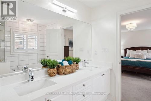 3083 Streamwood Passage, Oakville, ON - Indoor Photo Showing Bathroom