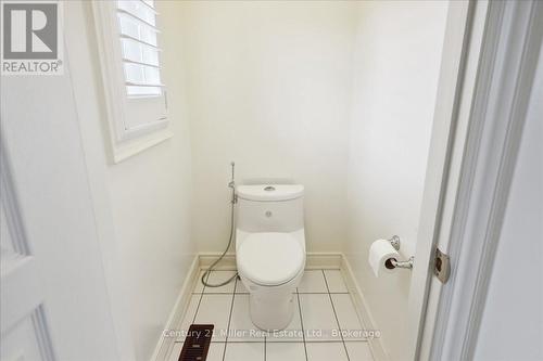 3083 Streamwood Passage, Oakville, ON - Indoor Photo Showing Bathroom