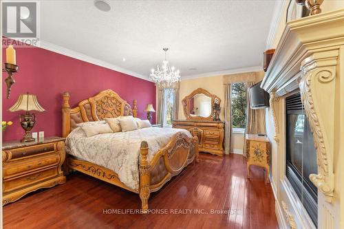 17 Mcnutt Street, Brampton, ON - Indoor Photo Showing Bedroom