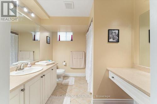 17 Mcnutt Street, Brampton, ON - Indoor Photo Showing Bathroom