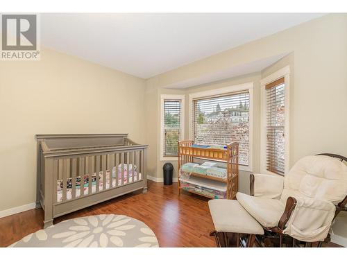 110 Red Rock Crescent, Enderby, BC - Indoor Photo Showing Bedroom