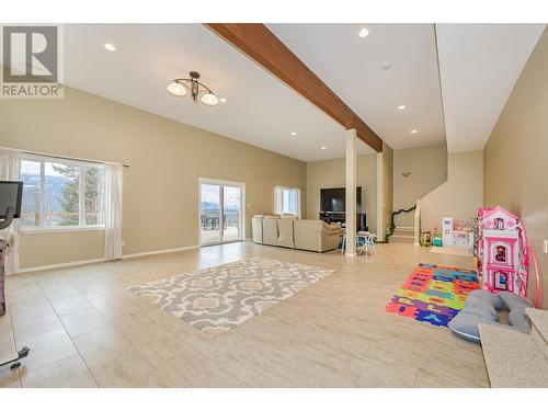 110 Red Rock Crescent, Enderby, BC - Indoor Photo Showing Other Room