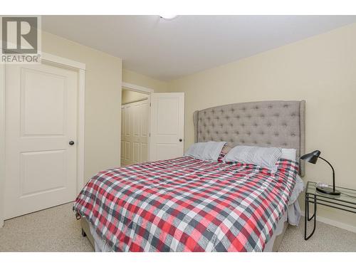 110 Red Rock Crescent, Enderby, BC - Indoor Photo Showing Bedroom