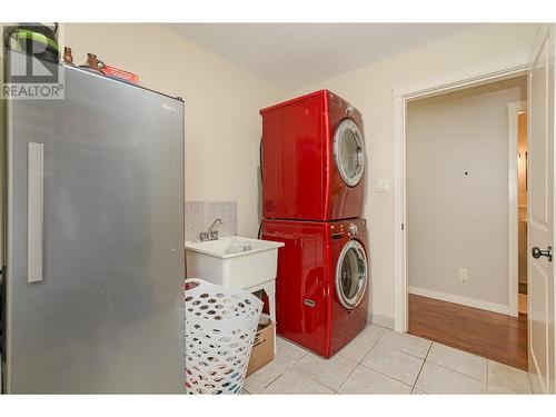 110 Red Rock Crescent, Enderby, BC - Indoor Photo Showing Laundry Room