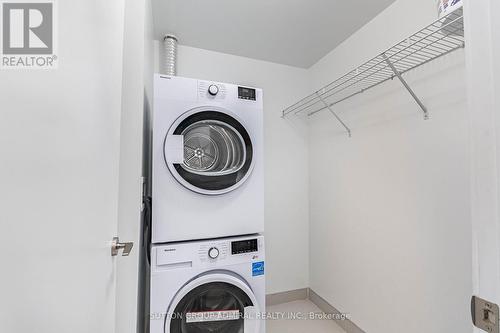 315 - 1787 St. Clair Avenue, Toronto, ON - Indoor Photo Showing Laundry Room