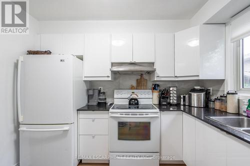 8 - 596 Grey Street, Brantford, ON - Indoor Photo Showing Kitchen