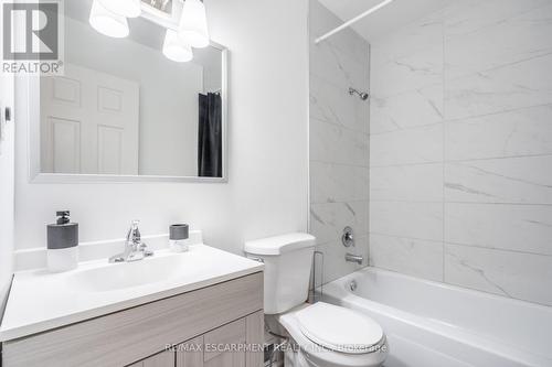 8 - 596 Grey Street, Brantford, ON - Indoor Photo Showing Bathroom