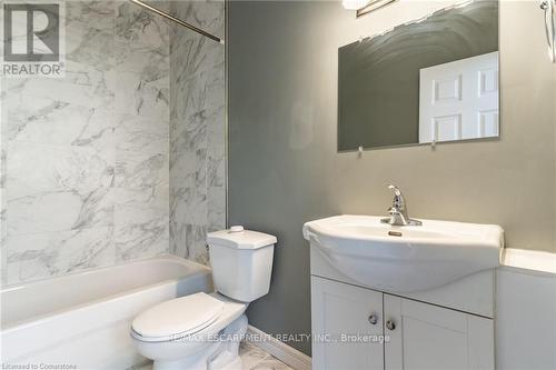 55 Willow Street, Brant, ON - Indoor Photo Showing Bathroom