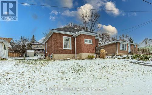 19 Paisley Heights, Cambridge, ON - Outdoor