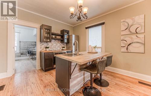 19 Paisley Heights, Cambridge, ON - Indoor Photo Showing Kitchen With Double Sink