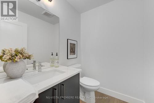 2314 Wickerson Road, London, ON - Indoor Photo Showing Bathroom