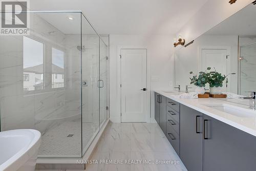 2314 Wickerson Road, London, ON - Indoor Photo Showing Bathroom