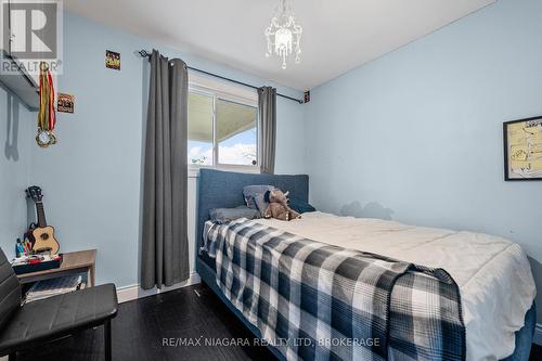 67 West Street N, Thorold, ON - Indoor Photo Showing Bedroom