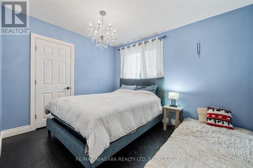 67 West Street N, Thorold, ON - Indoor Photo Showing Bedroom