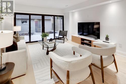 130 Benson Avenue, Toronto, ON - Indoor Photo Showing Living Room