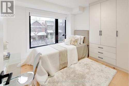 130 Benson Avenue, Toronto, ON - Indoor Photo Showing Bedroom