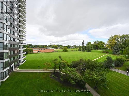 419 - 1333 Bloor Street, Mississauga, ON - Outdoor