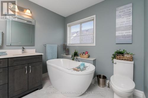 143 Porchlight Road, Brampton, ON - Indoor Photo Showing Bathroom