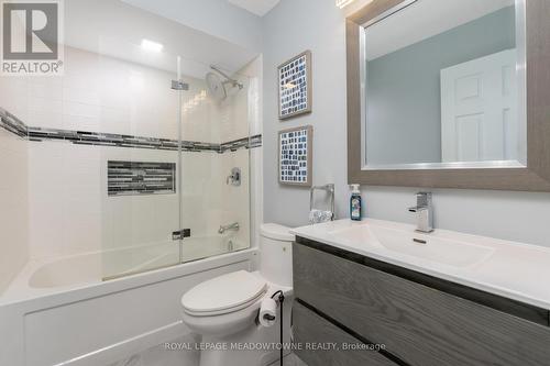 143 Porchlight Road, Brampton, ON - Indoor Photo Showing Bathroom