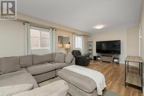 143 Porchlight Road, Brampton, ON - Indoor Photo Showing Living Room