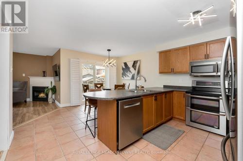 143 Porchlight Road, Brampton, ON - Indoor Photo Showing Kitchen