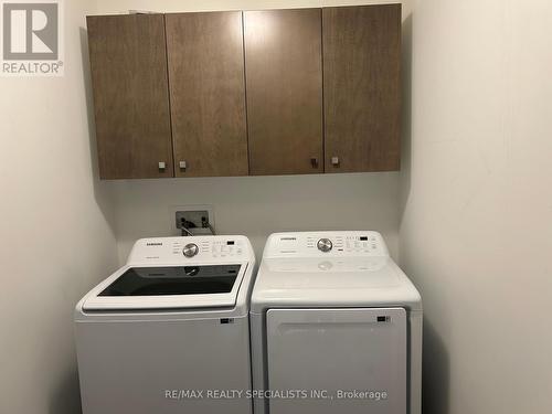 93 Windtree Way W, Halton Hills, ON - Indoor Photo Showing Laundry Room