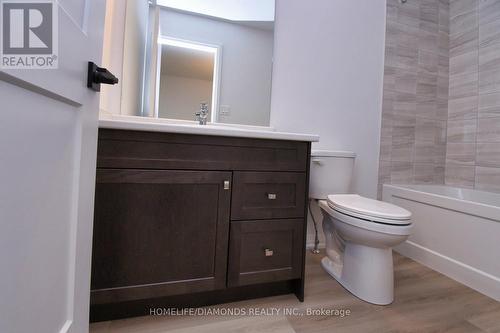 97 - 55 Tom Brown Drive, Brant, ON - Indoor Photo Showing Bathroom