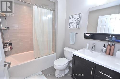 17 - 215 Dundas Street E, Hamilton, ON - Indoor Photo Showing Bathroom