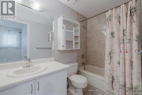 40 Seres Drive, Tillsonburg, ON - Indoor Photo Showing Bathroom