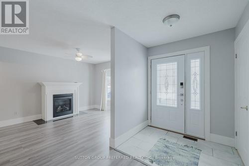 40 Seres Drive, Tillsonburg, ON - Indoor With Fireplace