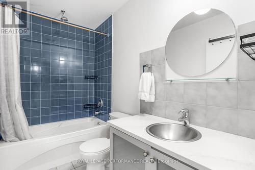 404 - 180 York Street, Ottawa, ON - Indoor Photo Showing Bathroom