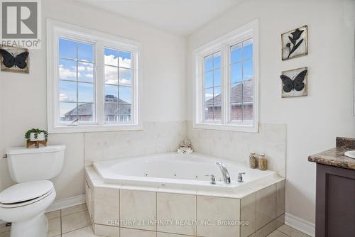 61 Stammers Drive, Ajax (Northwest Ajax), ON - Indoor Photo Showing Bathroom