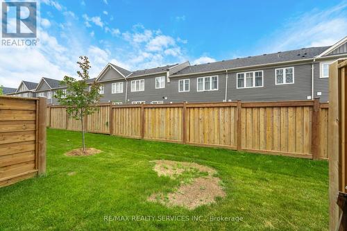 98 - 85 Danzatore Path, Oshawa, ON - Outdoor