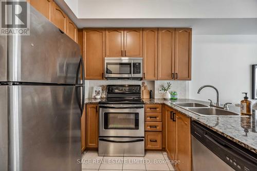 Th32 - 78 Carr Street, Toronto, ON - Indoor Photo Showing Kitchen With Double Sink