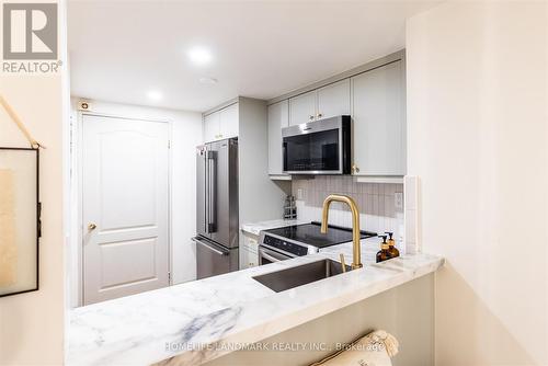 201 - 9 Greenbriar Road, Toronto, ON - Indoor Photo Showing Kitchen With Stainless Steel Kitchen With Upgraded Kitchen