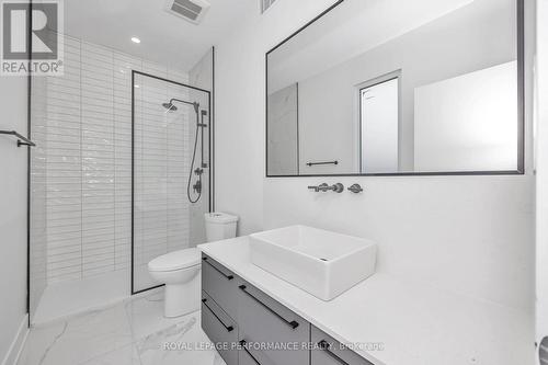 284 Dovercourt Avenue, Ottawa, ON - Indoor Photo Showing Bathroom