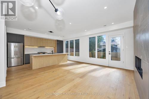 284 Dovercourt Avenue, Ottawa, ON - Indoor Photo Showing Kitchen