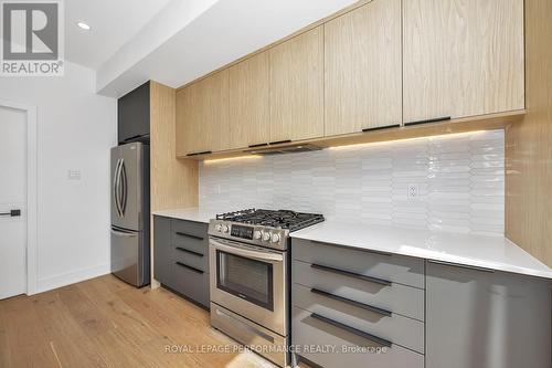 284 Dovercourt Avenue, Ottawa, ON - Indoor Photo Showing Kitchen With Stainless Steel Kitchen With Upgraded Kitchen