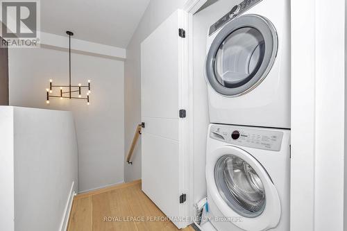 284 Dovercourt Avenue, Ottawa, ON - Indoor Photo Showing Laundry Room