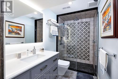 212 Pine Cove Road, Burlington, ON - Indoor Photo Showing Bathroom