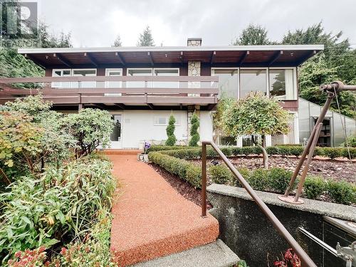 563 St. Giles Road, West Vancouver, BC - Outdoor